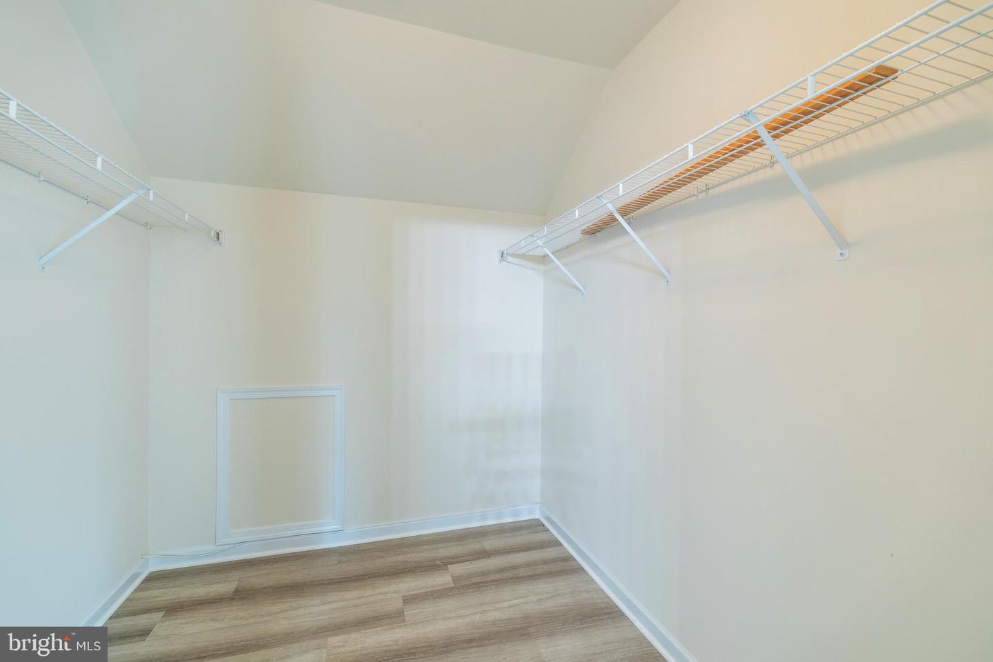 22829 Queensbridge DRIVE