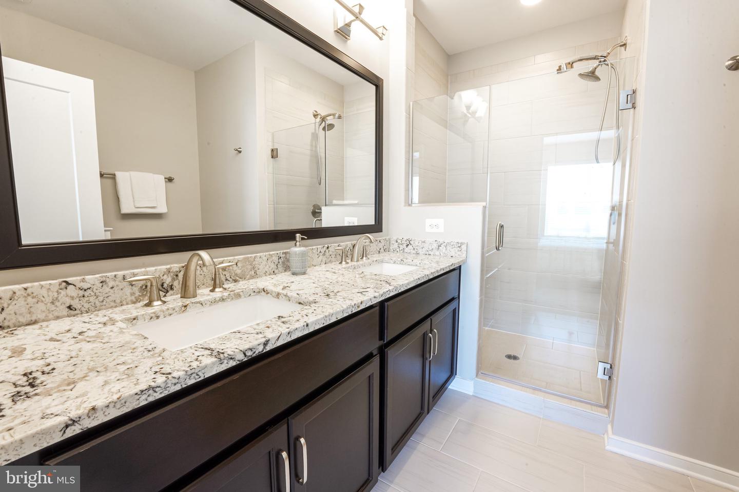 22999 Sullivans Cove SQUARE