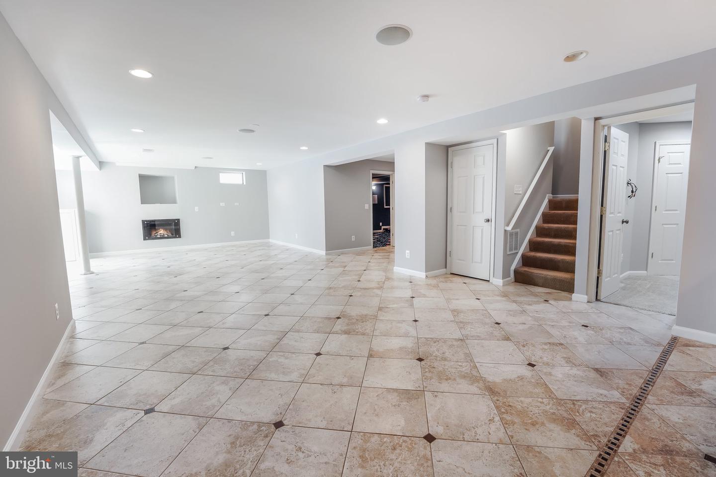 43457 Lucketts Bridge CIRCLE