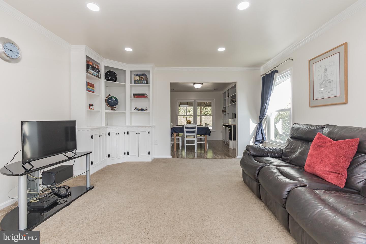 907 Chancellor STREET SW