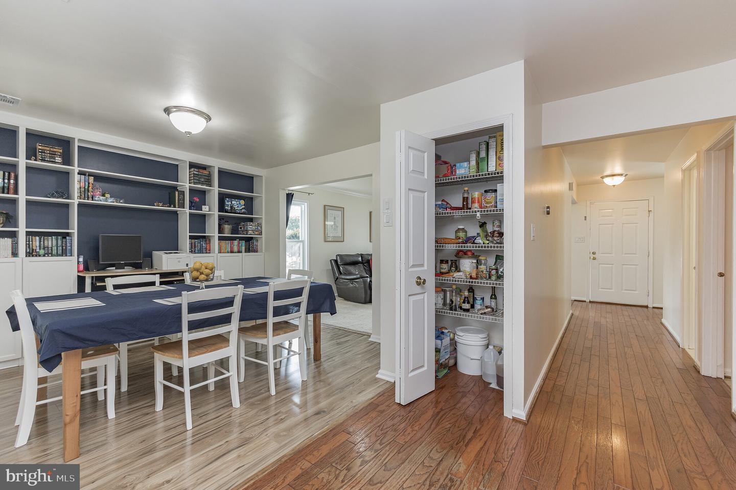 907 Chancellor STREET SW