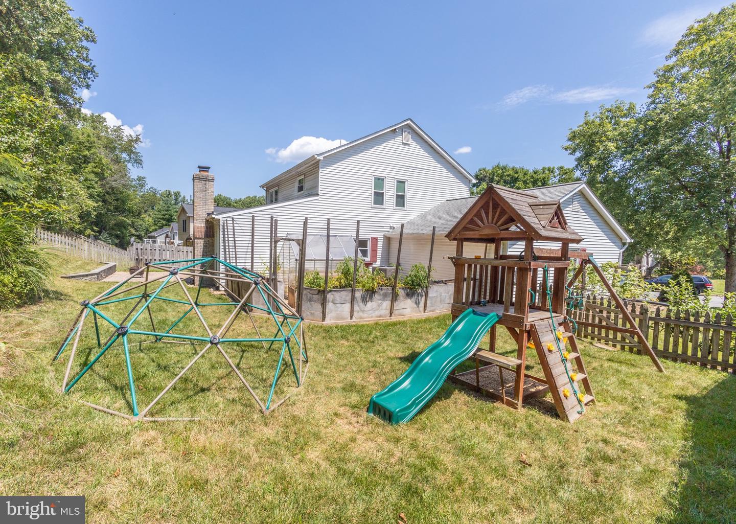 907 Chancellor STREET SW