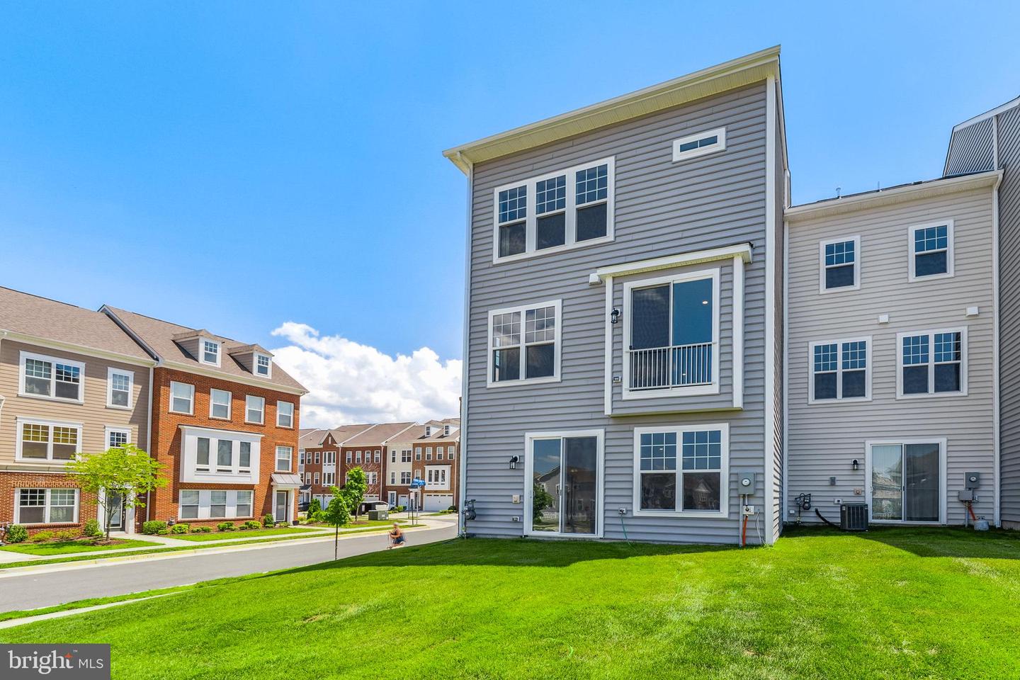42938 Running Creek SQUARE