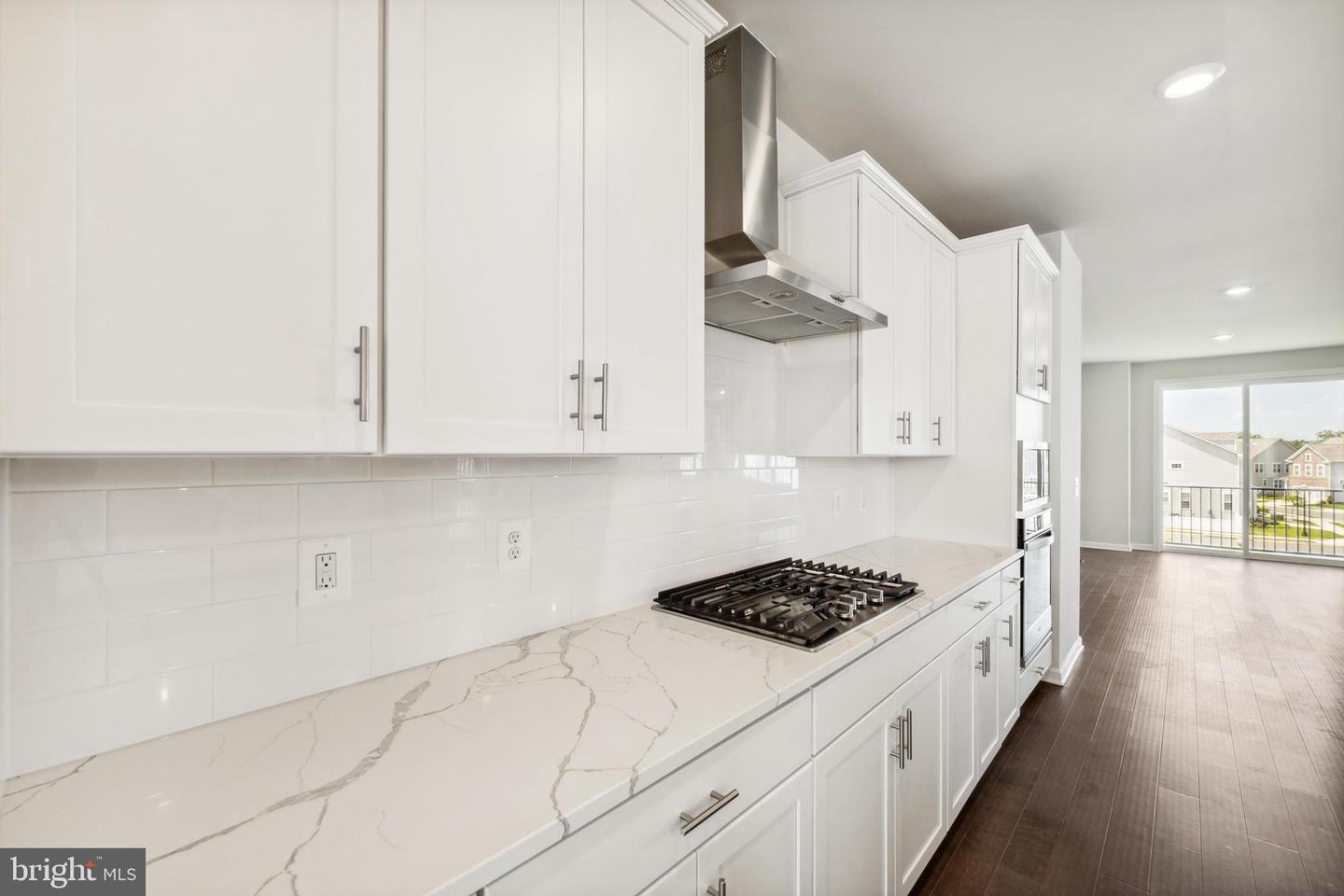 42938 Running Creek SQUARE