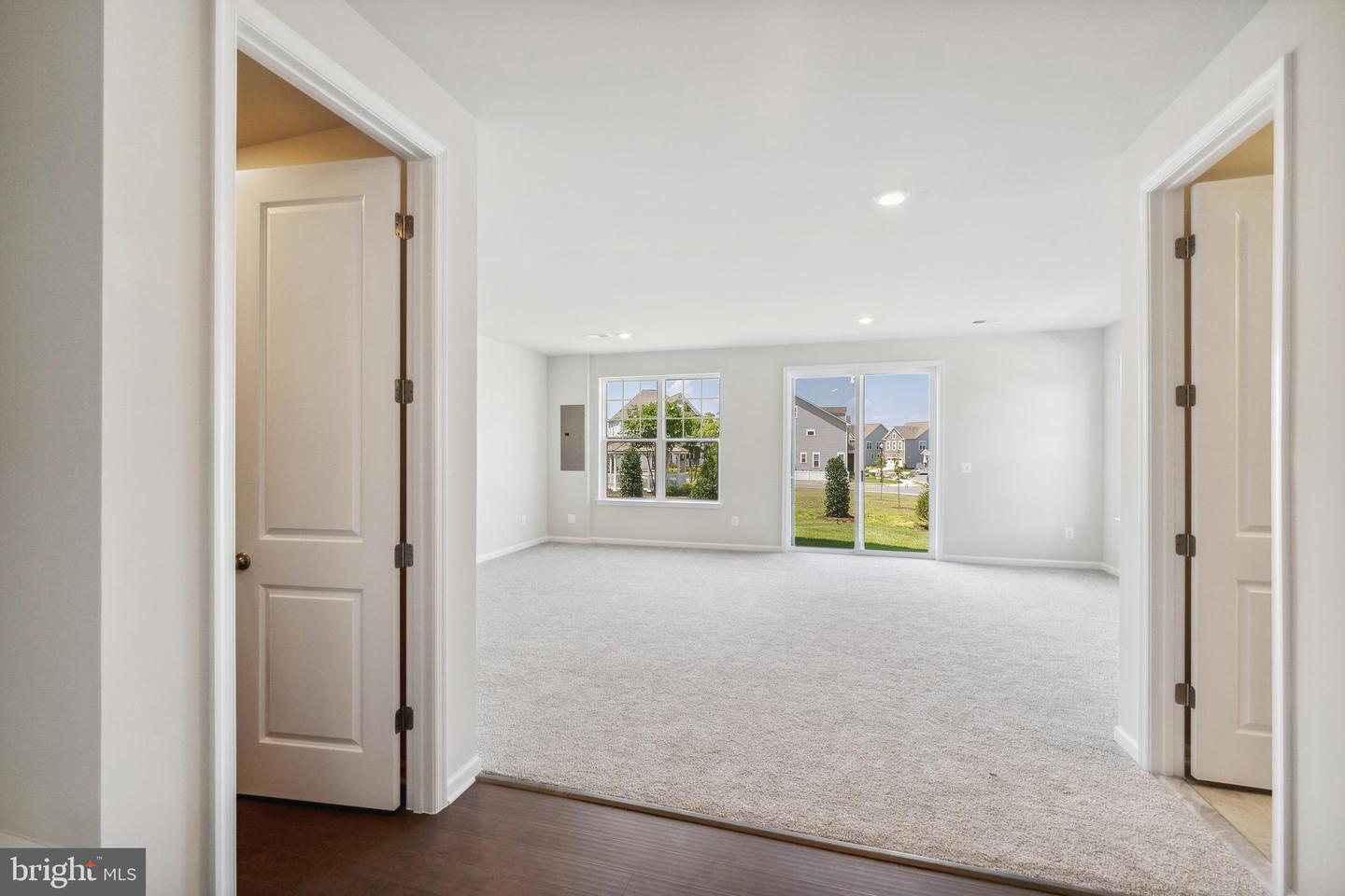 42938 Running Creek SQUARE