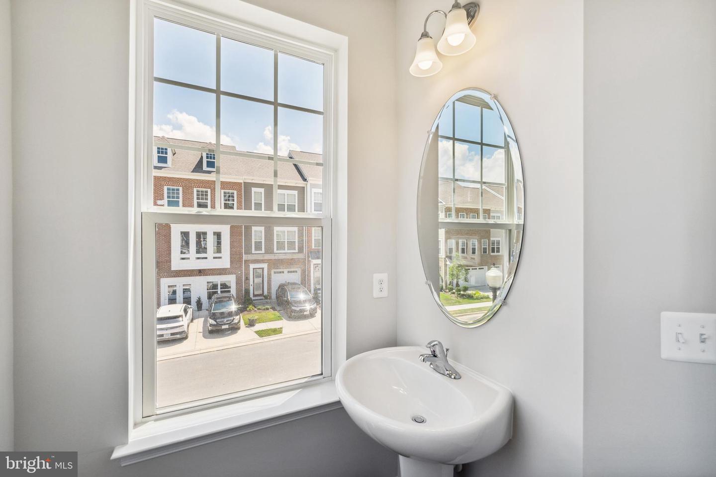 42938 Running Creek SQUARE