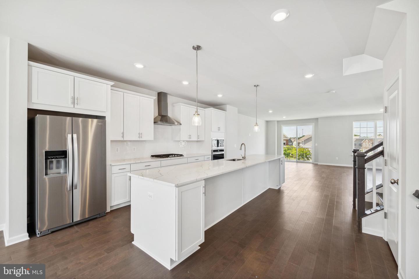 42938 Running Creek SQUARE