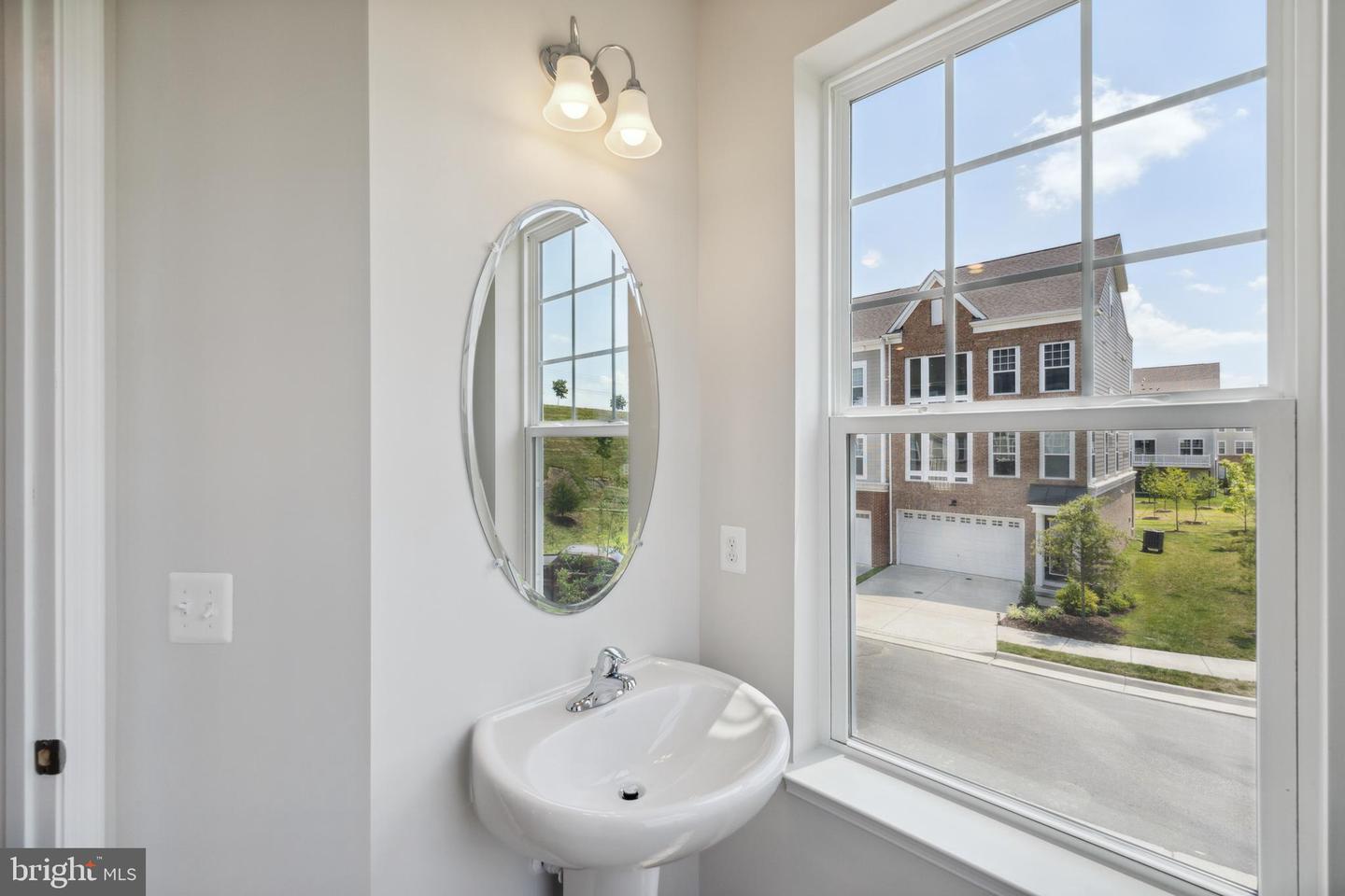 42928 Running Creek SQUARE