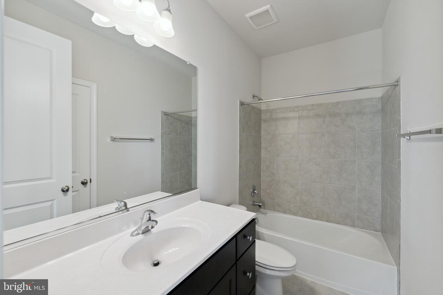 42928 Running Creek SQUARE