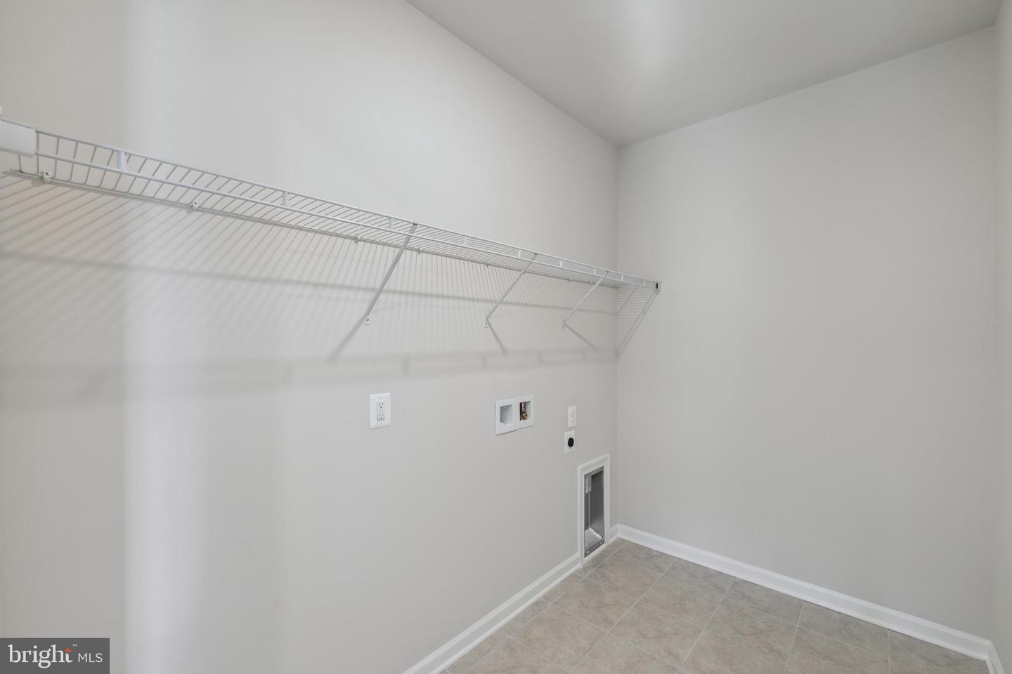 42928 Running Creek SQUARE