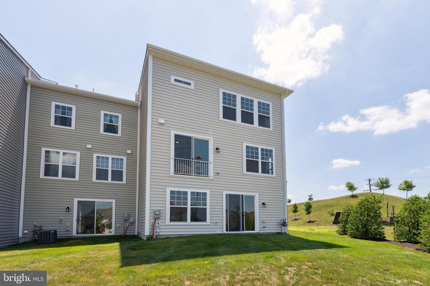 42928 Running Creek SQUARE