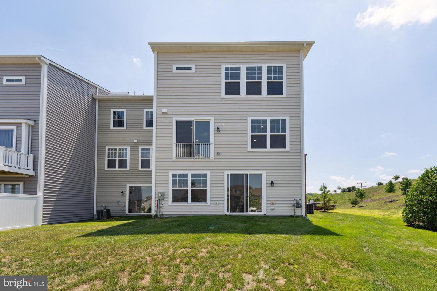 42928 Running Creek SQUARE