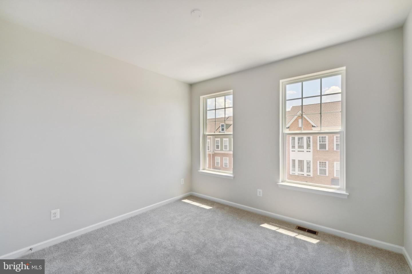 42928 Running Creek SQUARE