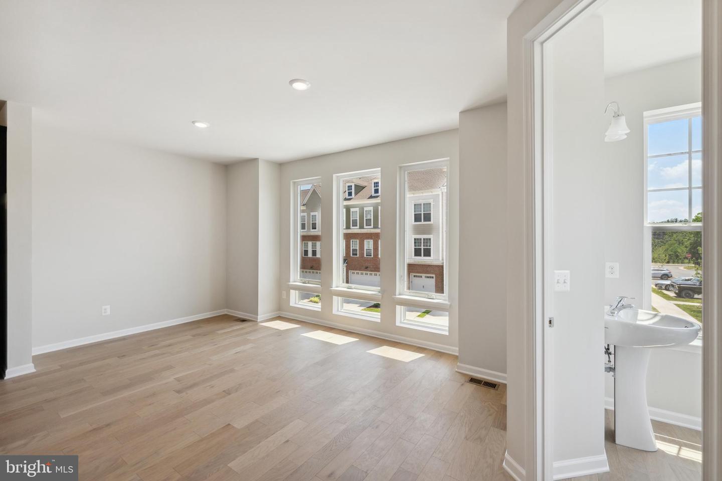 42928 Running Creek SQUARE