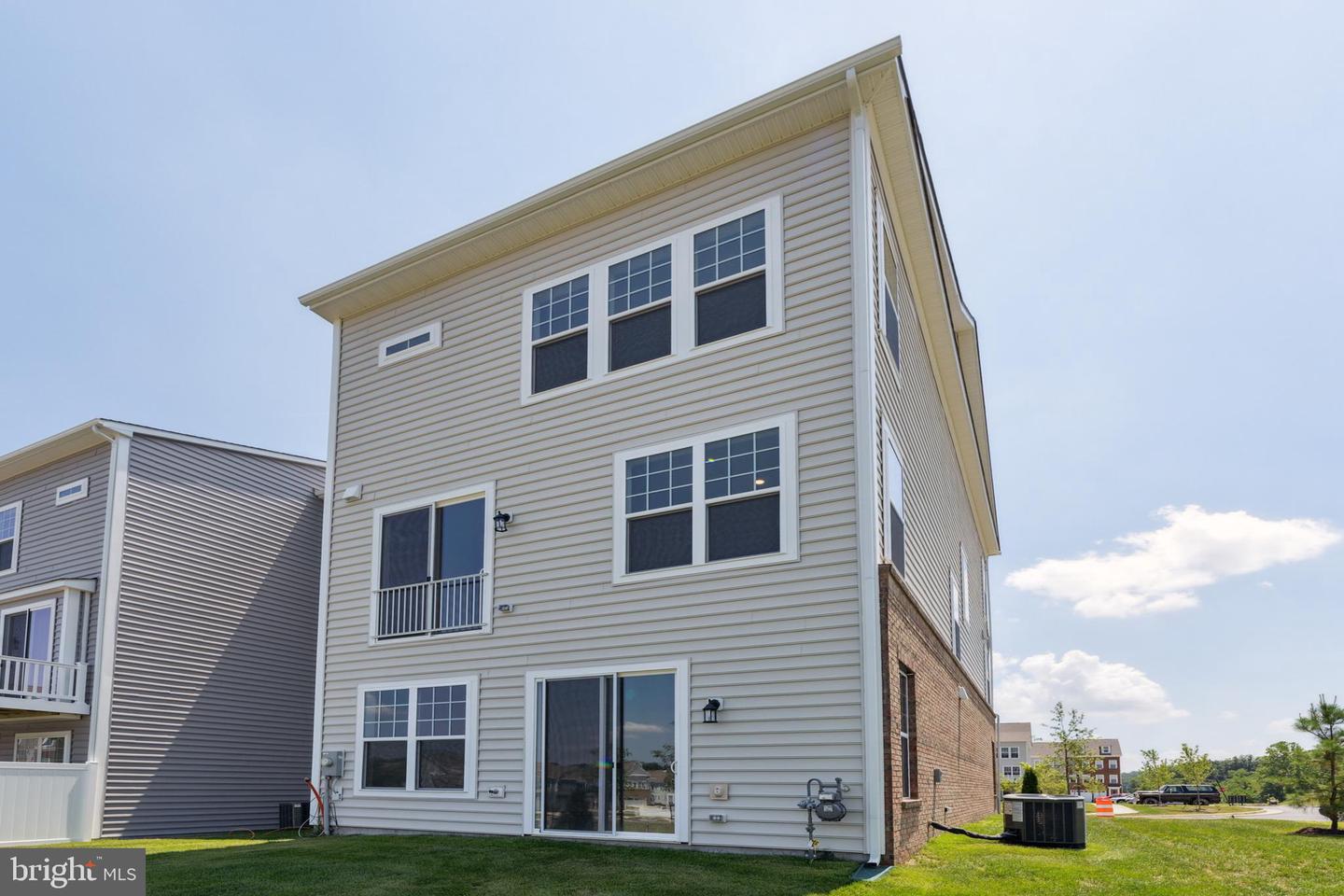 42928 Running Creek SQUARE