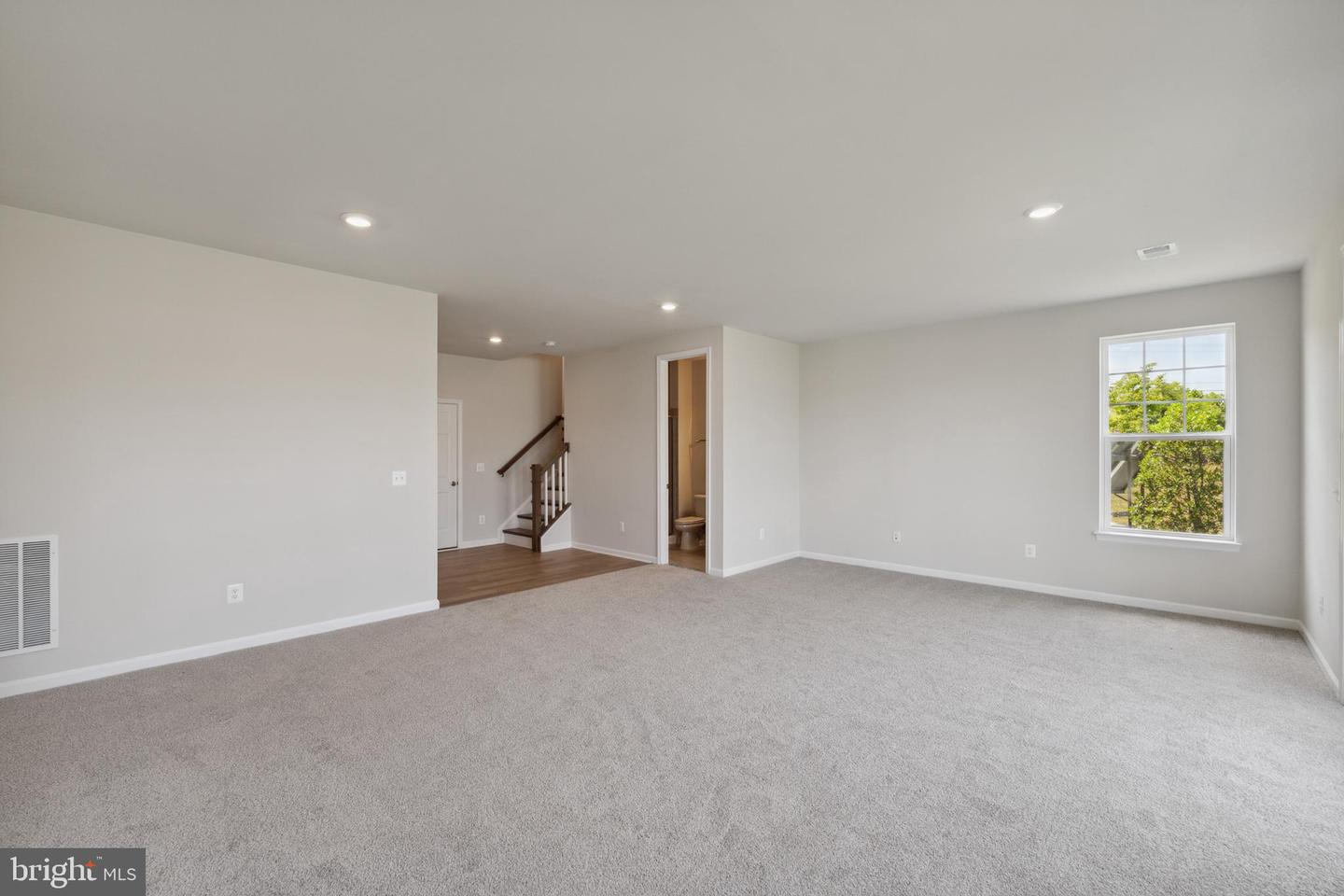 42928 Running Creek SQUARE