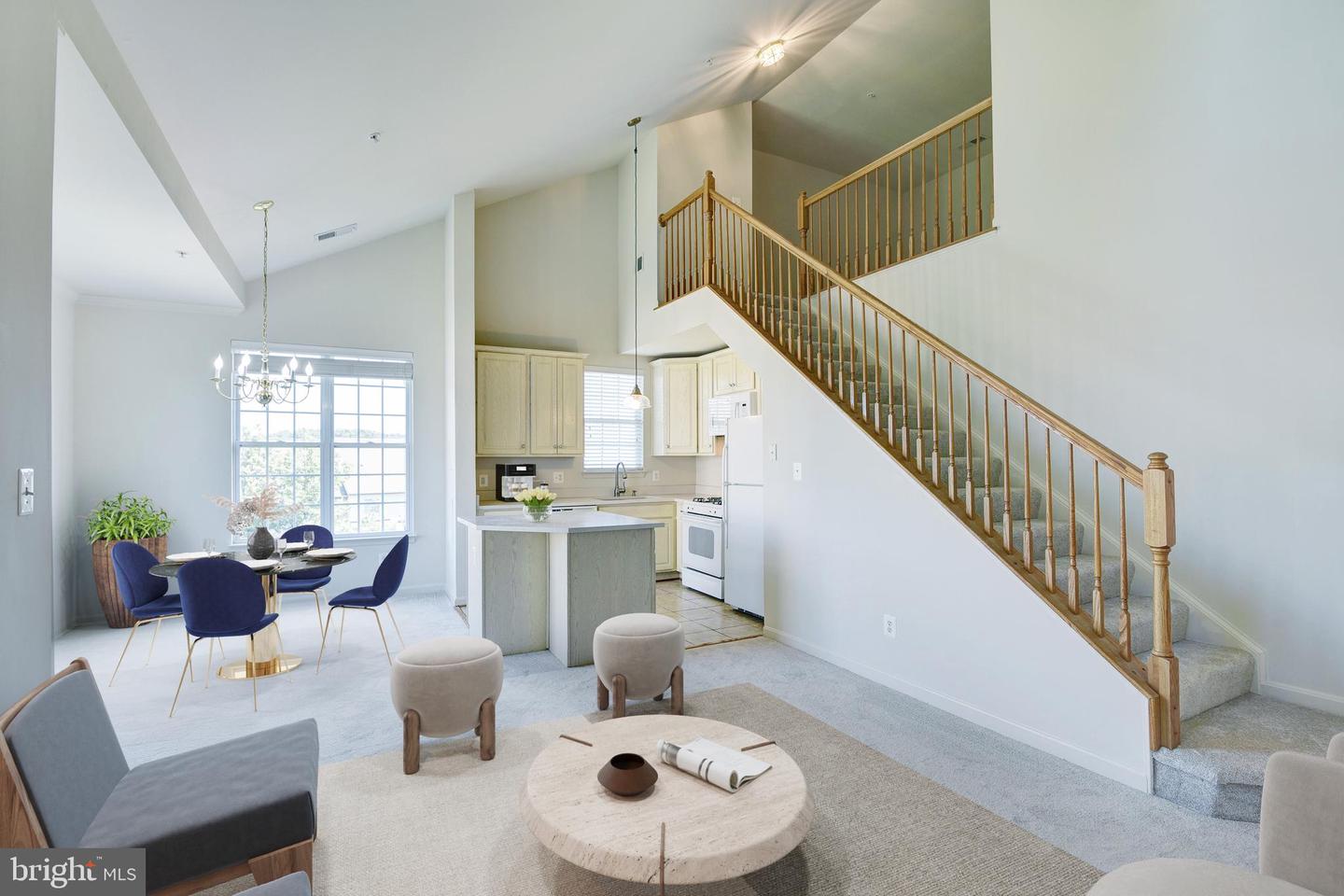 21191 McFadden SQUARE Unit: 407