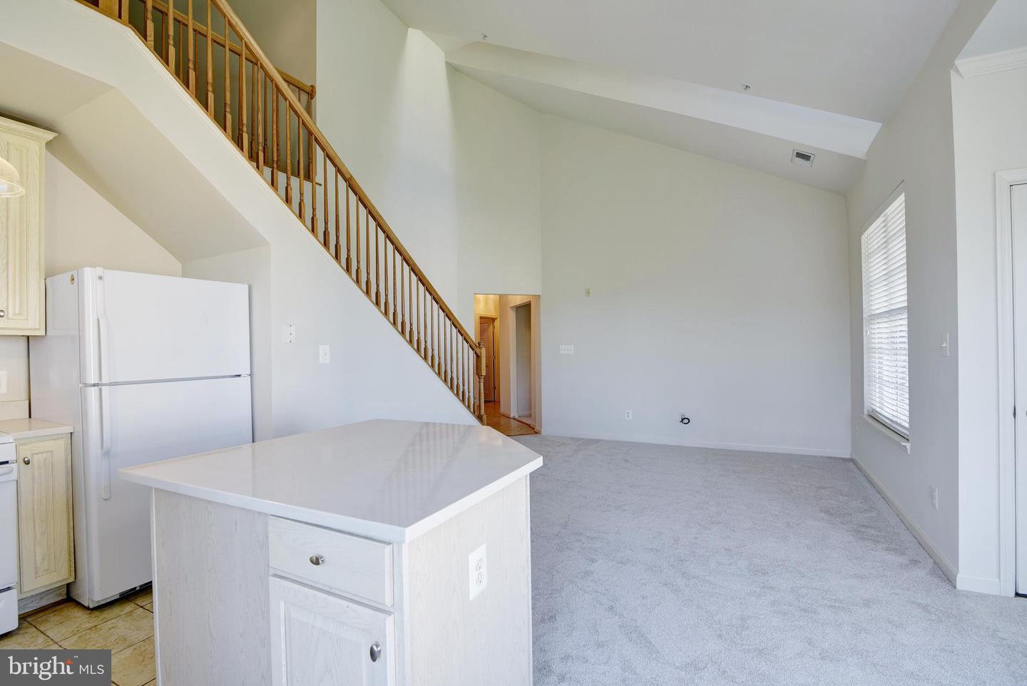 21191 McFadden SQUARE Unit: 407