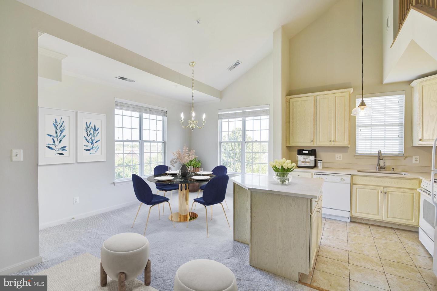 21191 McFadden SQUARE Unit: 407