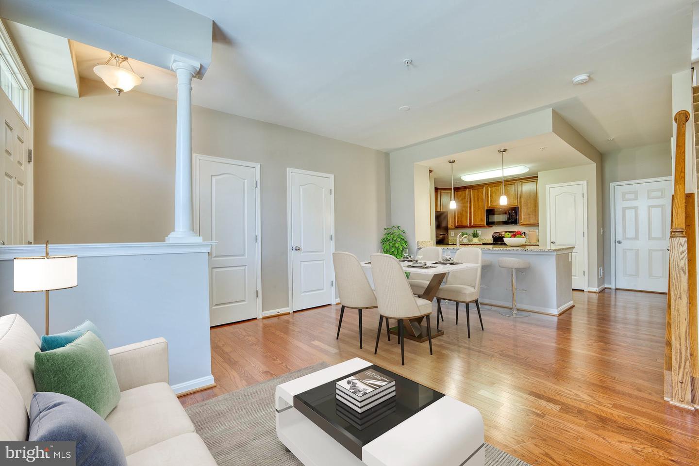 19199 Winmeade DRIVE