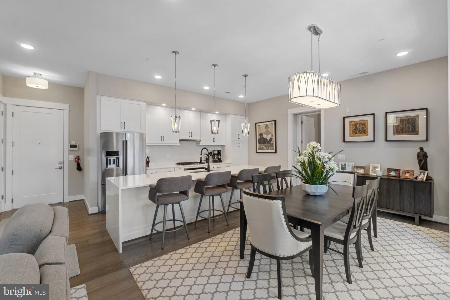 5 Stationmaster STREET SE Unit: 400