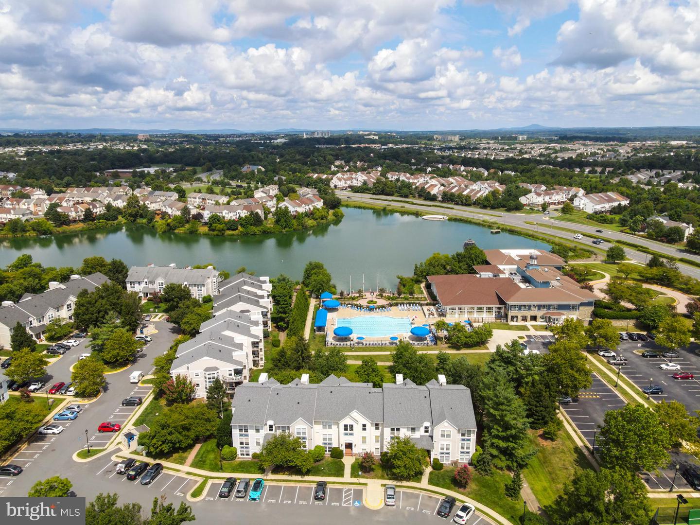 44154 Natalie TERRACE Unit: 302