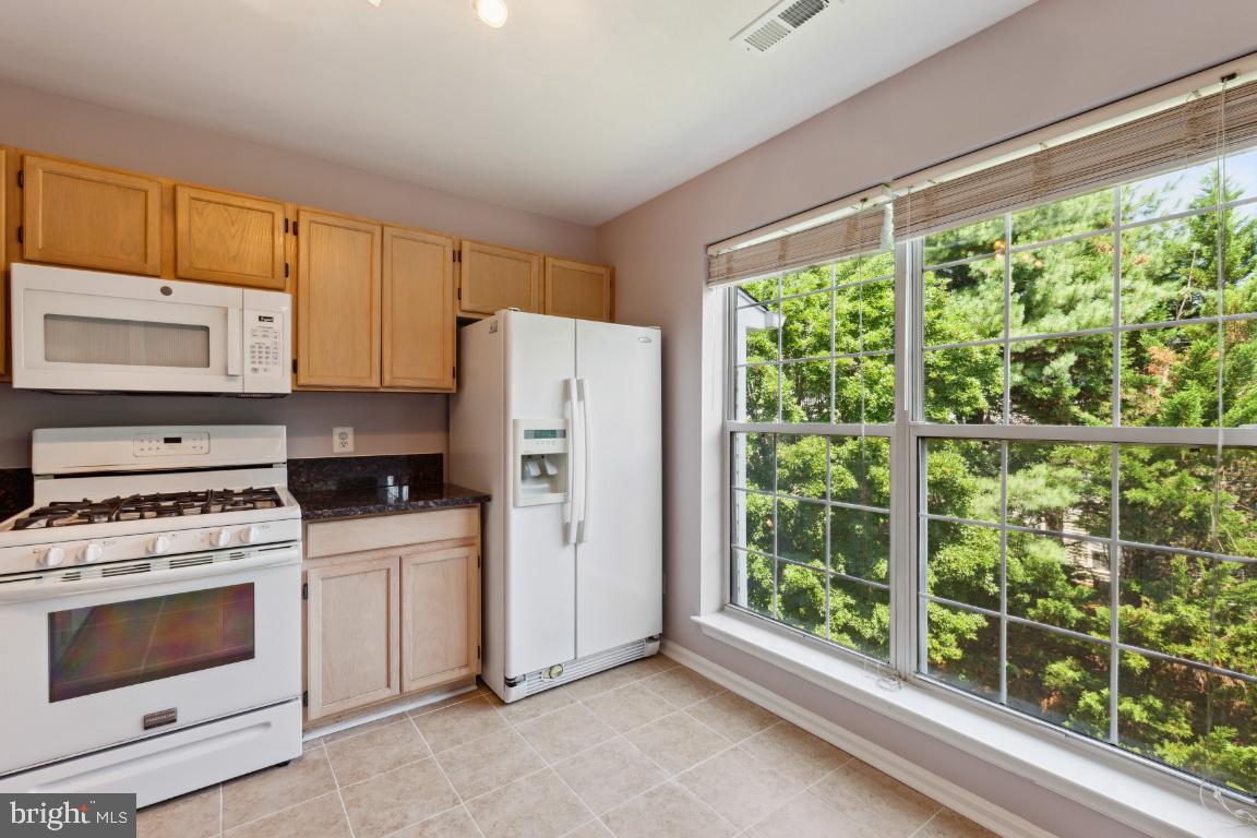 21787 Baldwin SQUARE Unit: 303