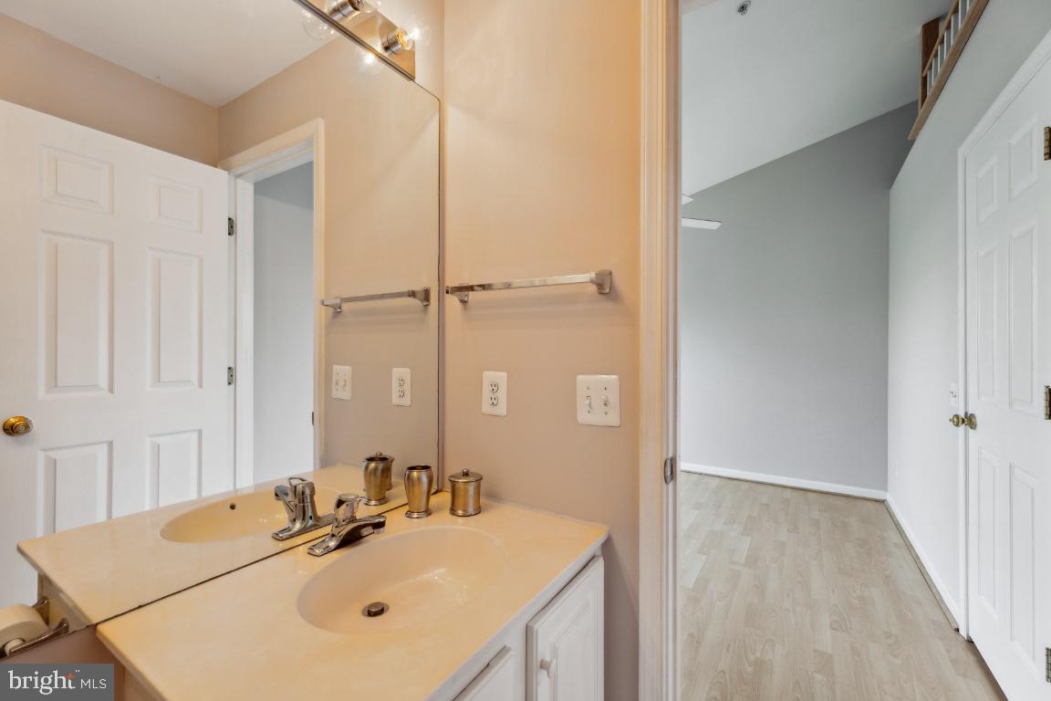 21787 Baldwin SQUARE Unit: 303