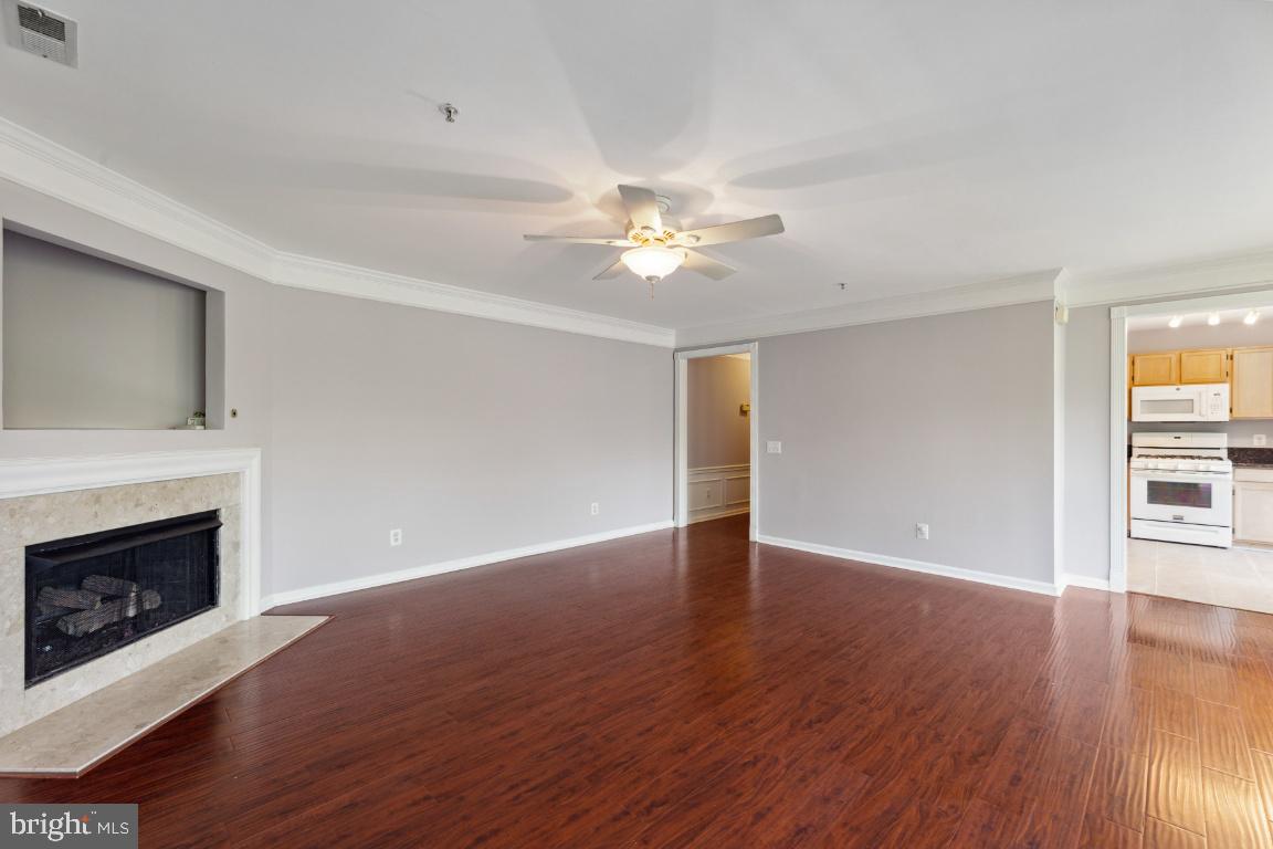 21787 Baldwin SQUARE Unit: 303