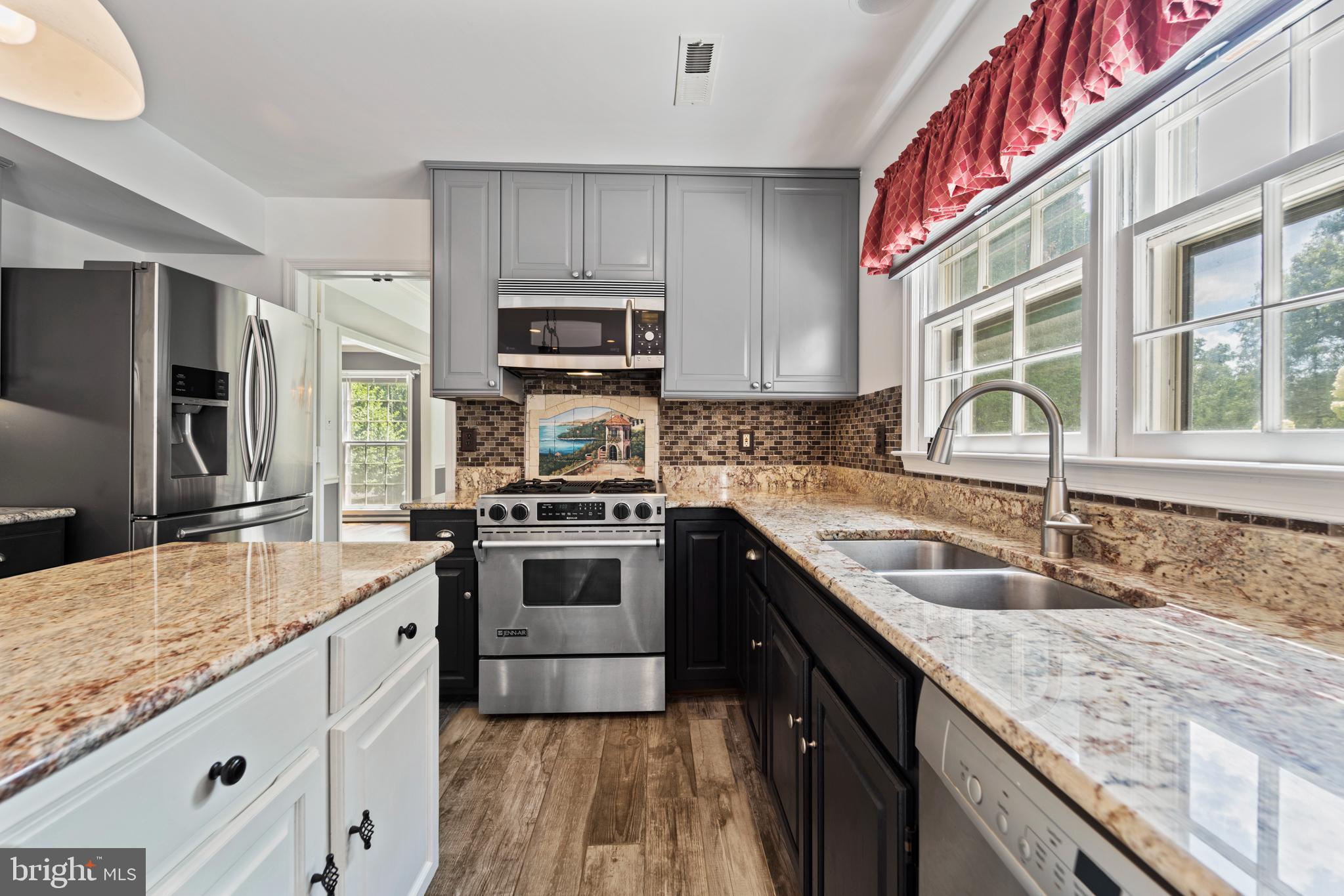 44137 Bristow CIRCLE