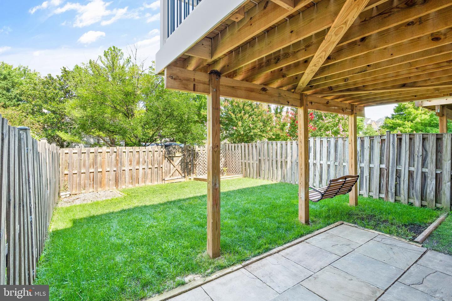 820 Ferndale TERRACE NE