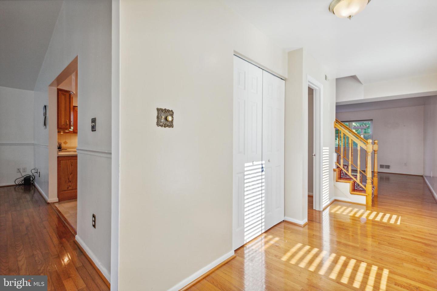 407 Hummer COURT