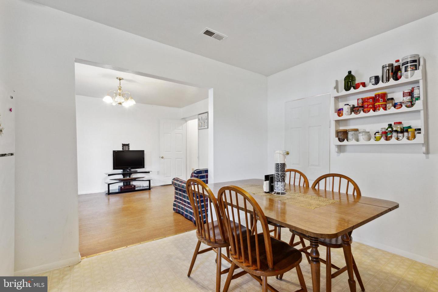 407 Hummer COURT