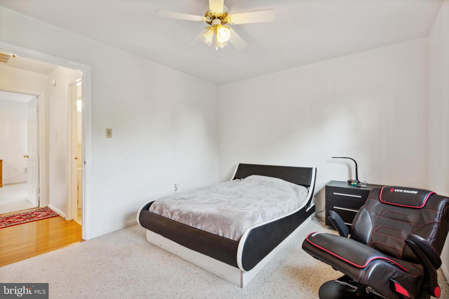 407 Hummer COURT