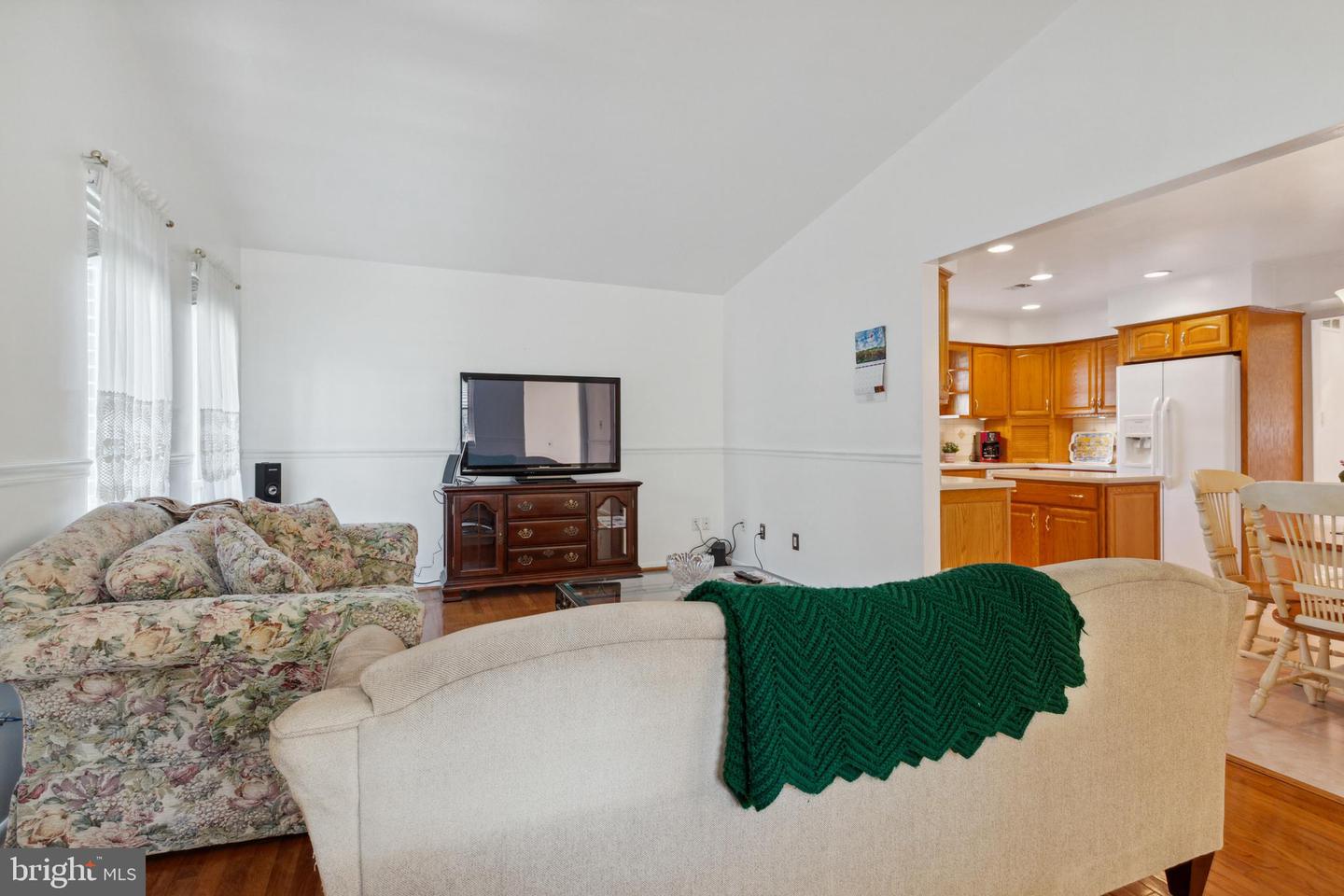 407 Hummer COURT