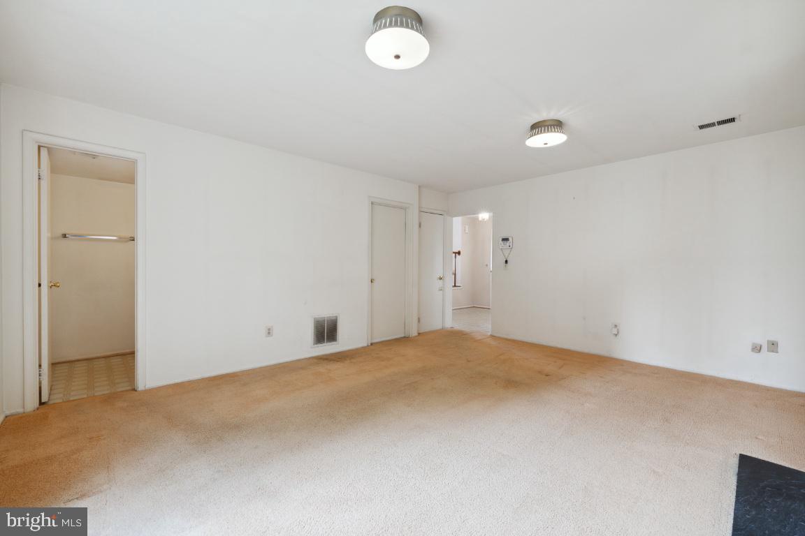 1 Bentley DRIVE