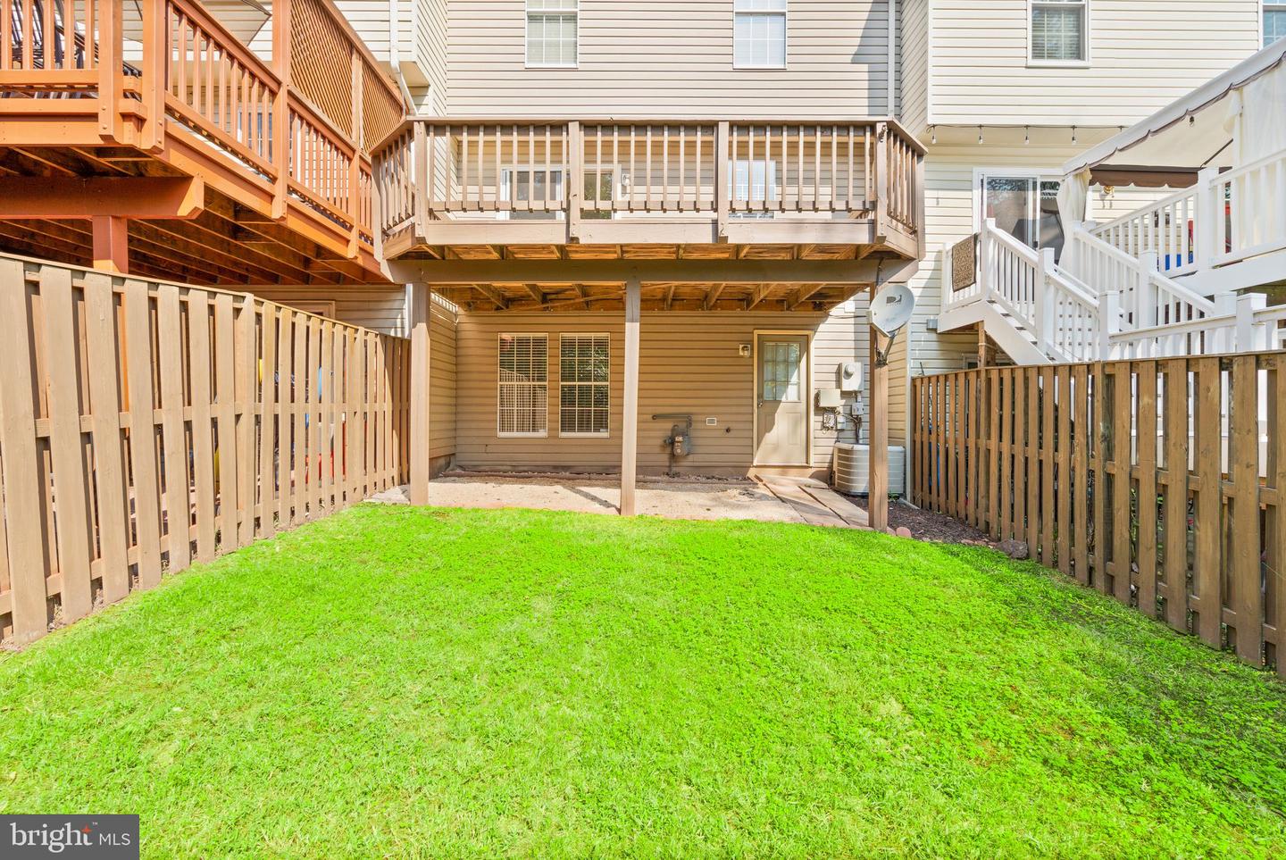 21094 Cornerpost SQUARE
