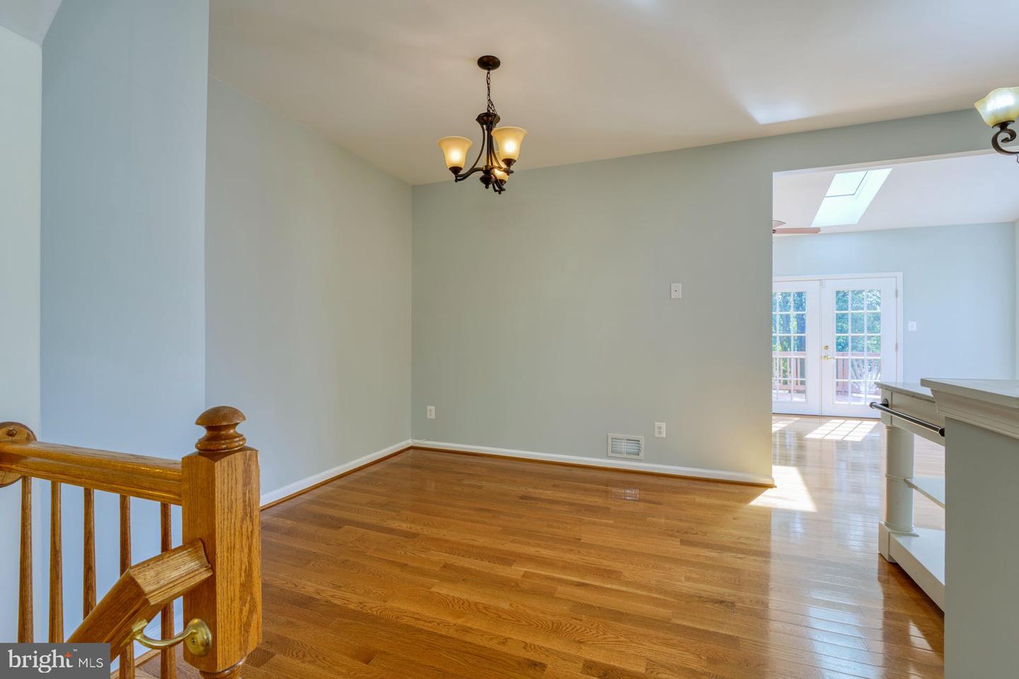43281 Chokeberry SQUARE