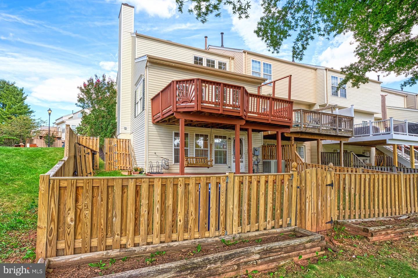 43281 Chokeberry SQUARE