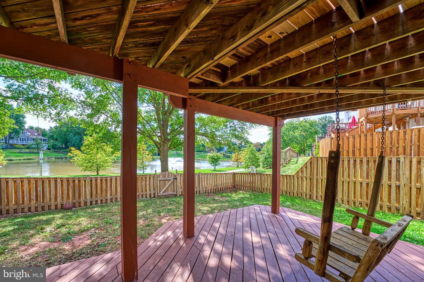 43281 Chokeberry SQUARE