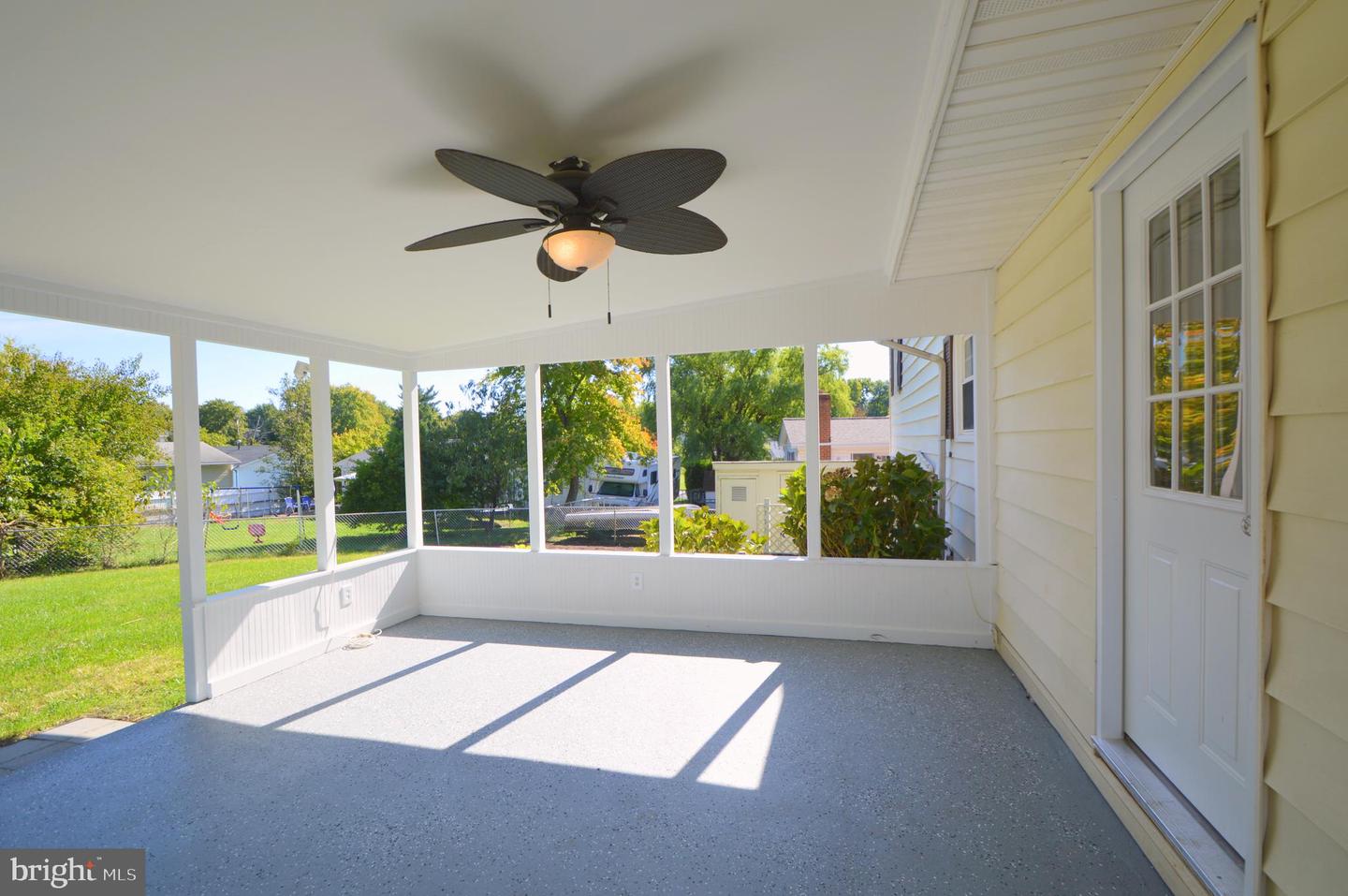 202 N Dogwood COURT