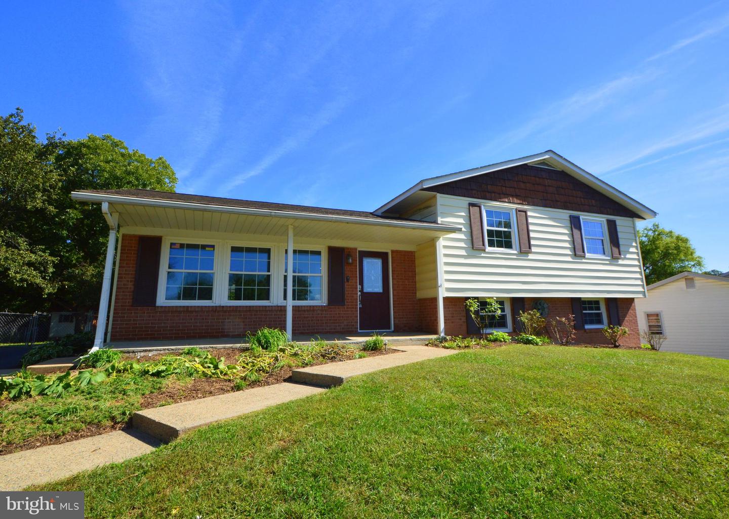 202 N Dogwood COURT