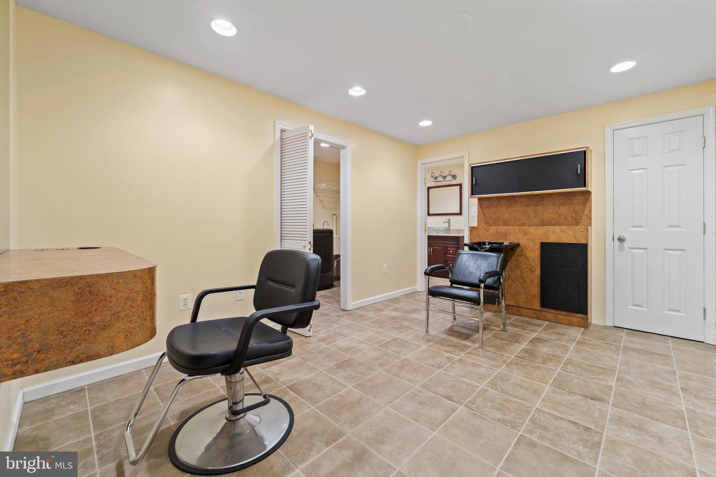 44137 Bristow CIRCLE