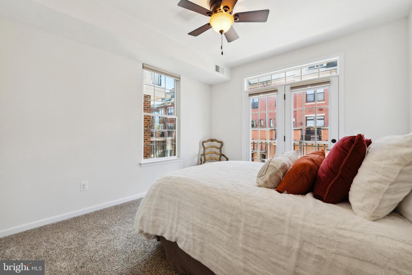 469 Kornblau TERRACE SE