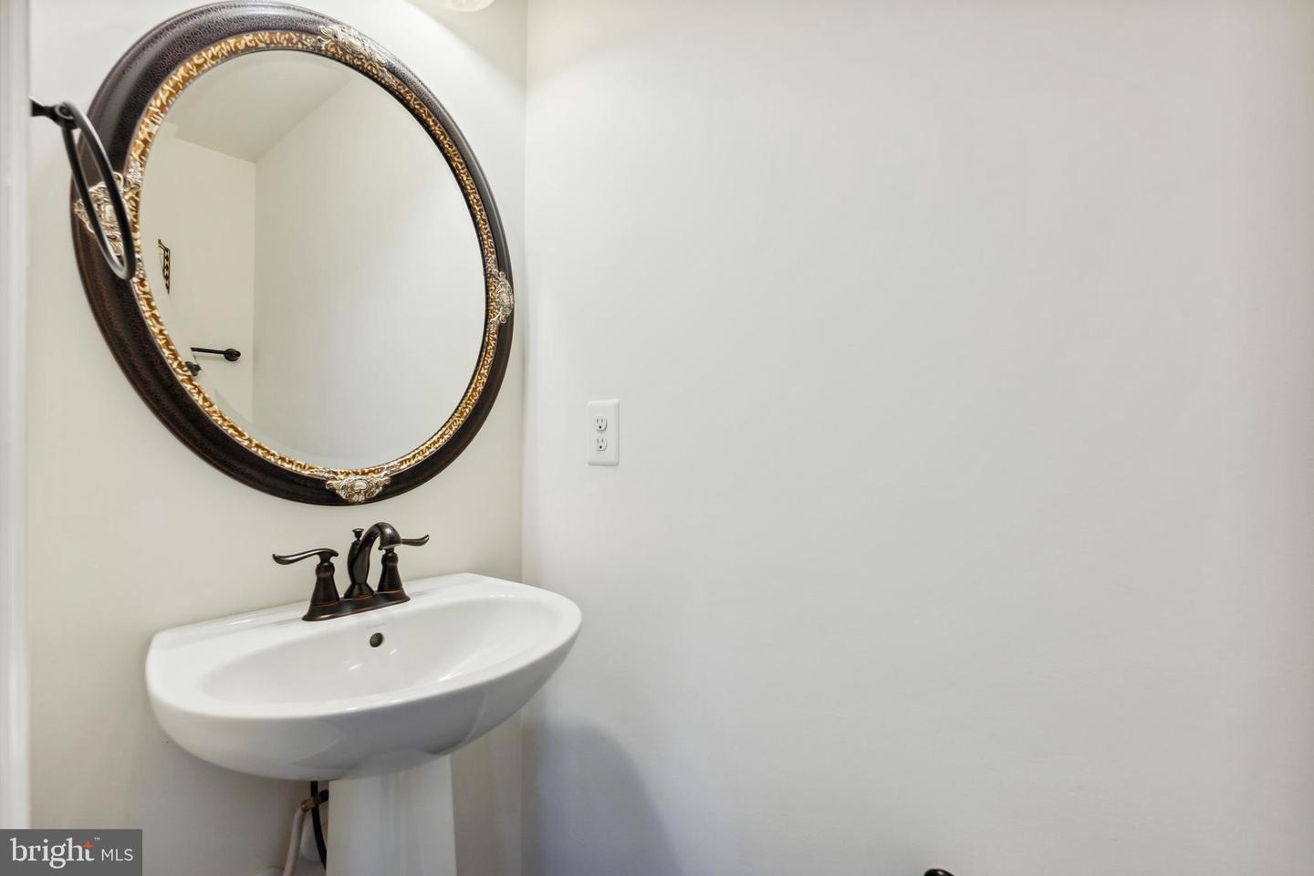 469 Kornblau TERRACE SE