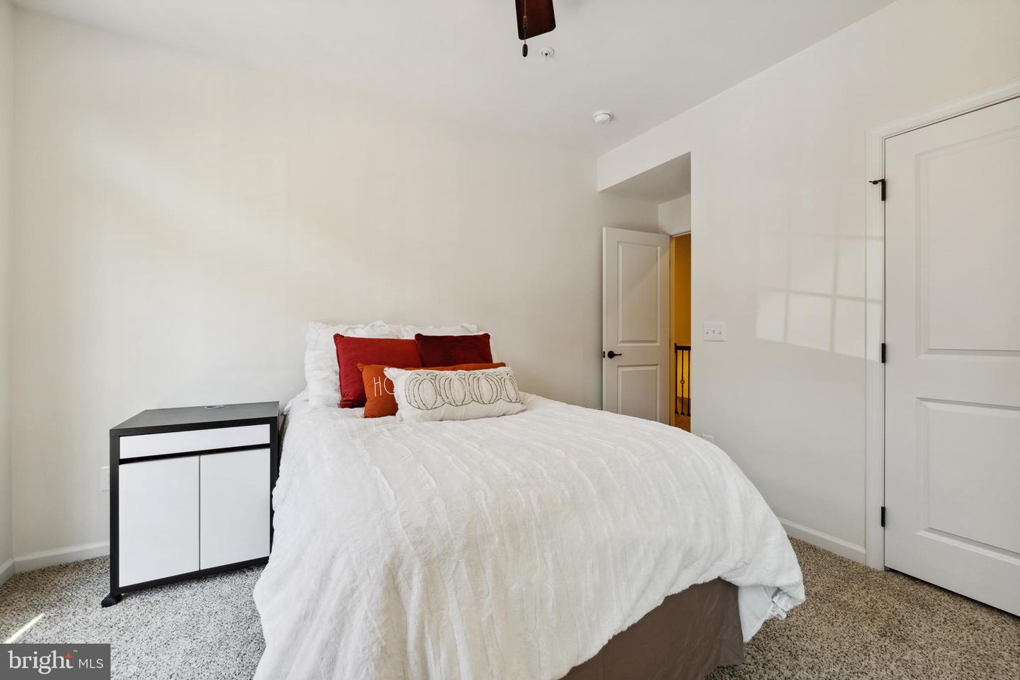 469 Kornblau TERRACE SE