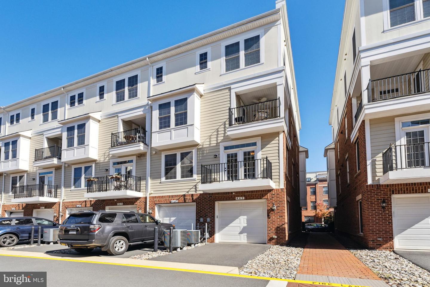 469 Kornblau TERRACE SE