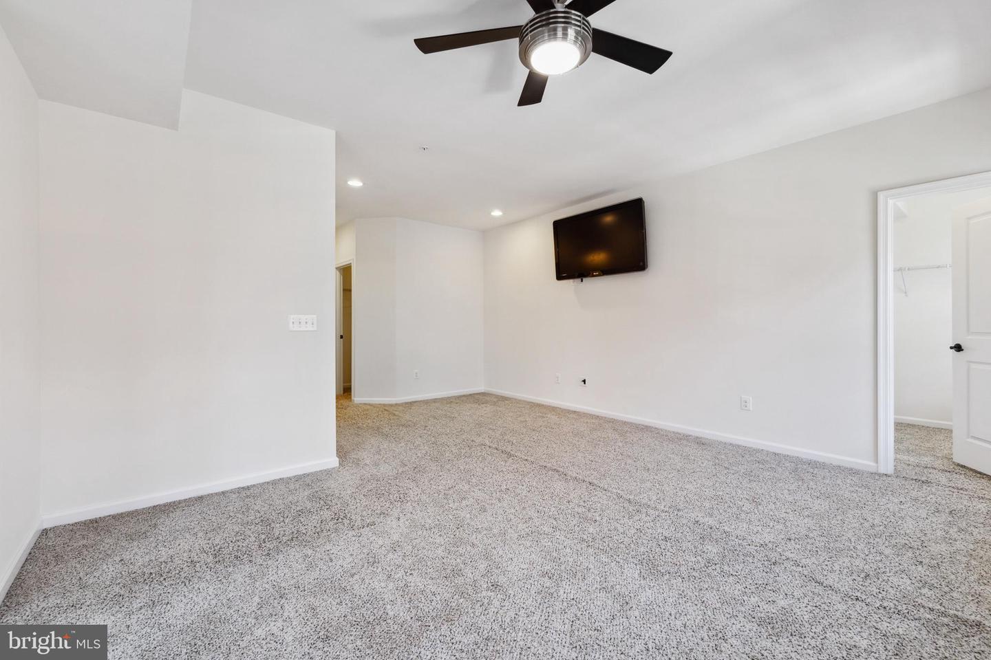 469 Kornblau TERRACE SE