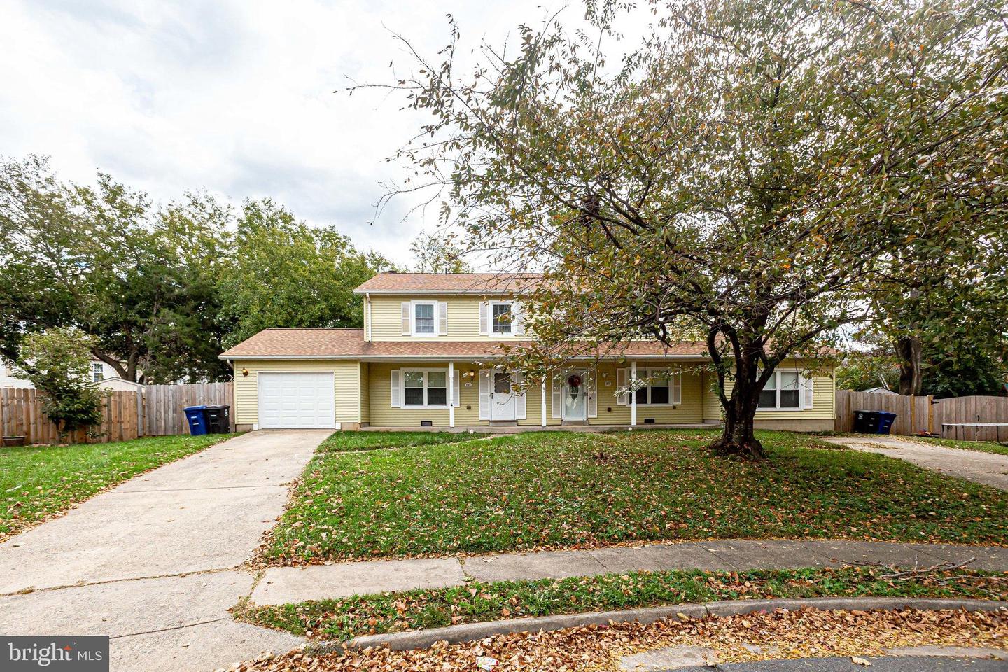 185 Cedar Walk CIRCLE NE