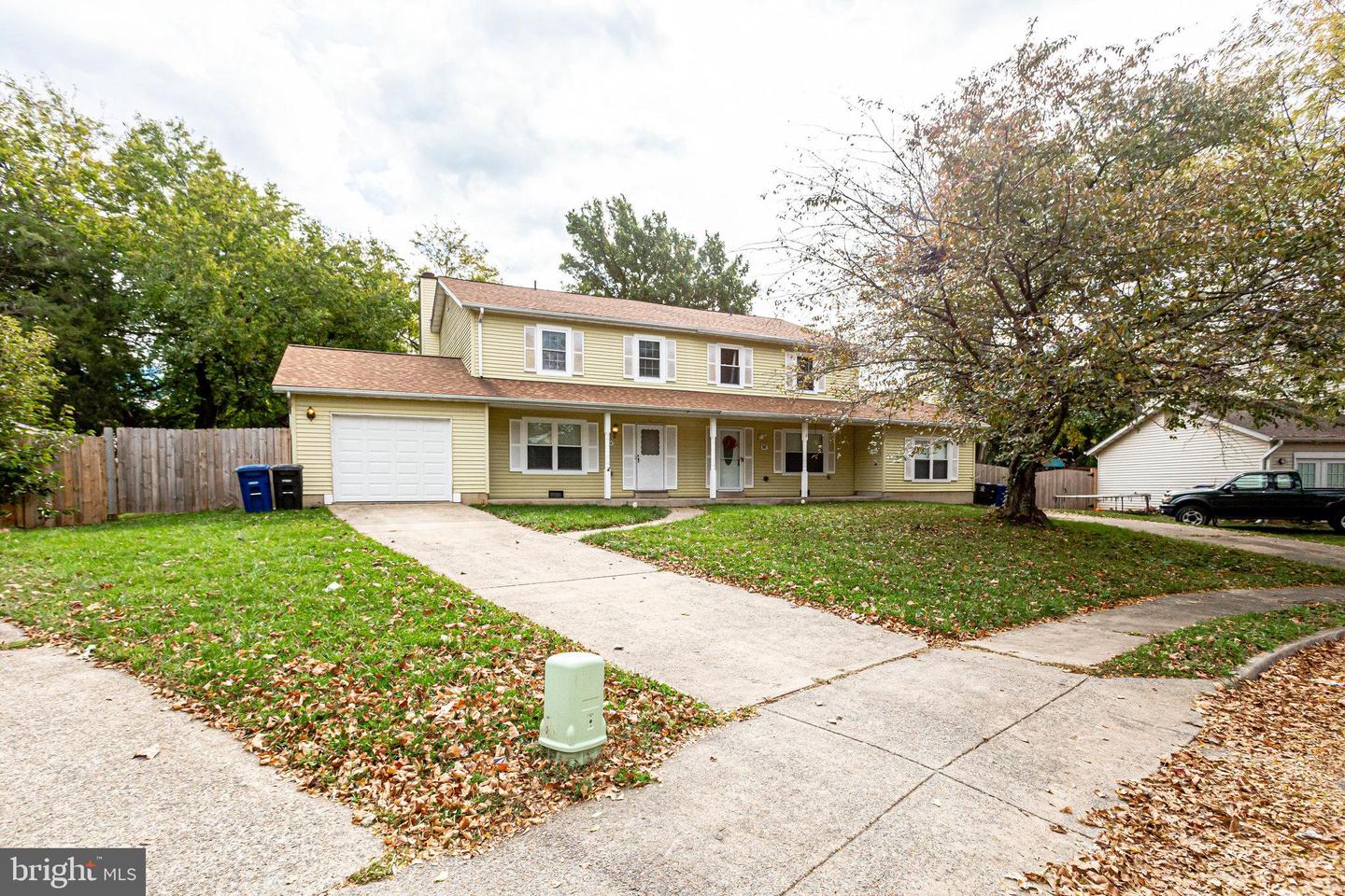 185 Cedar Walk CIRCLE NE